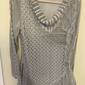 Elegant Gray Women's Sweater